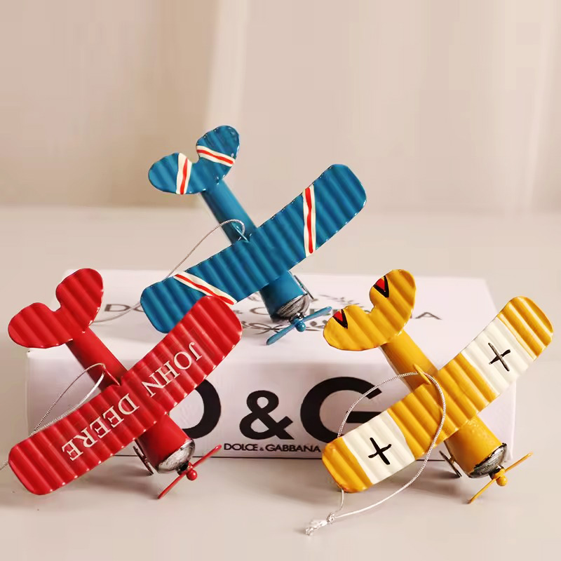 Vintage Metal Airplane Model R - Vintage Collectible Furniture reseña y precio