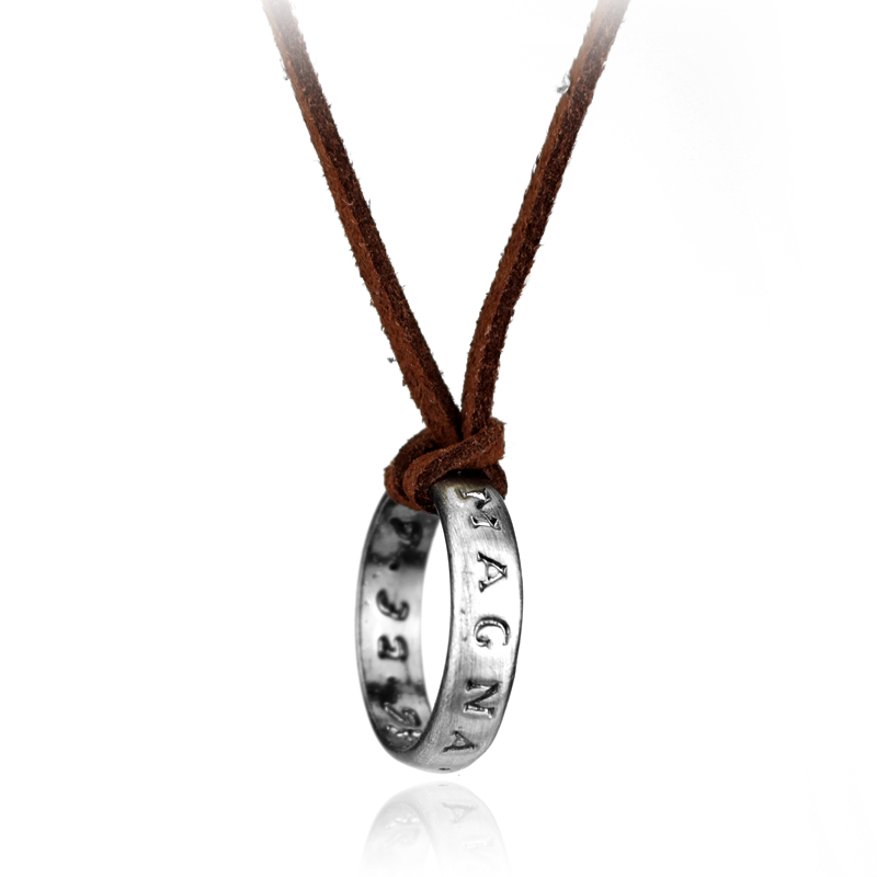 Game Anime Leather Chain Ring  - Vintage Jewelry Collection reseña y precio