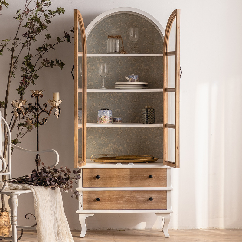 French style, against the wall - Vintage Collectible Glass reseña y precio