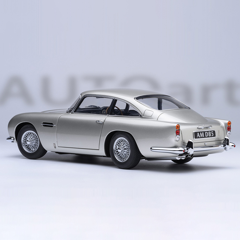 AUTOart 1:18 Scale Diecast All - Vintage Collectible Classics reseña y precio