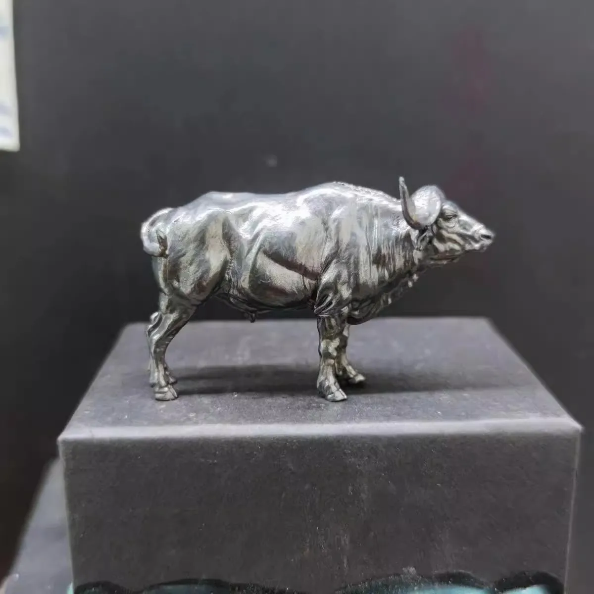 Brass African Buffalo Sculptur - Vintage Collectible Furniture reseña y precio